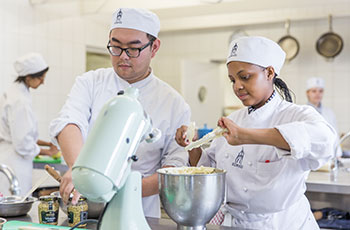 silwood-school-of-cookery-students-making-recipe-in-class